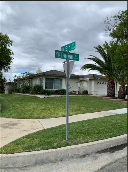 Dorain Ct and 13th Ave street sign intersection